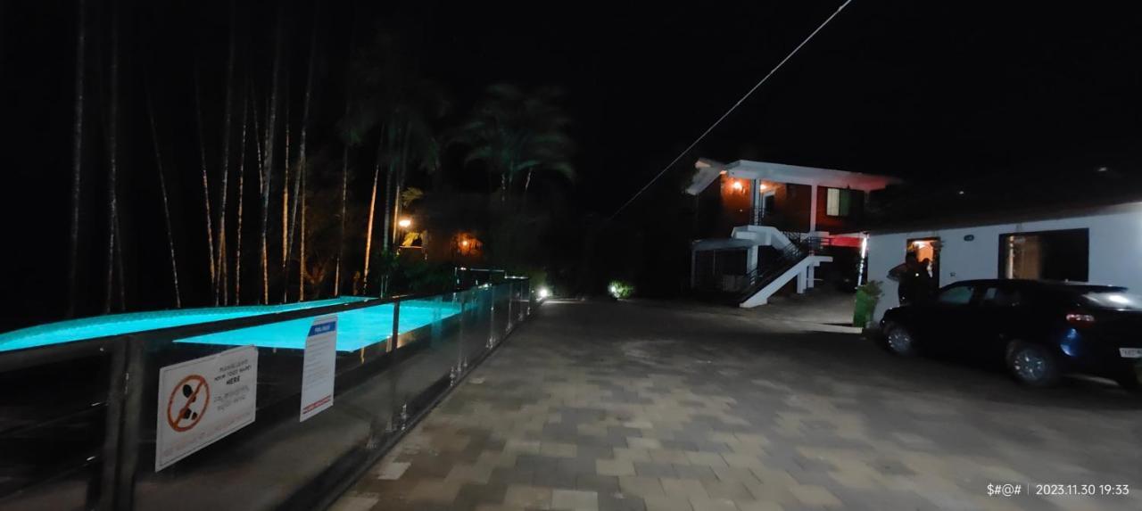 The Pool Villa Coorg Madikeri Eksteriør billede